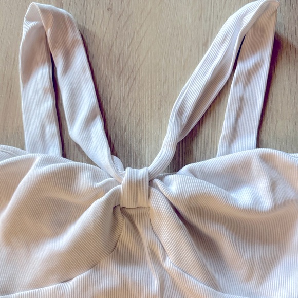 White Crop Top with Front Knot Detail - Picture 4 of 6